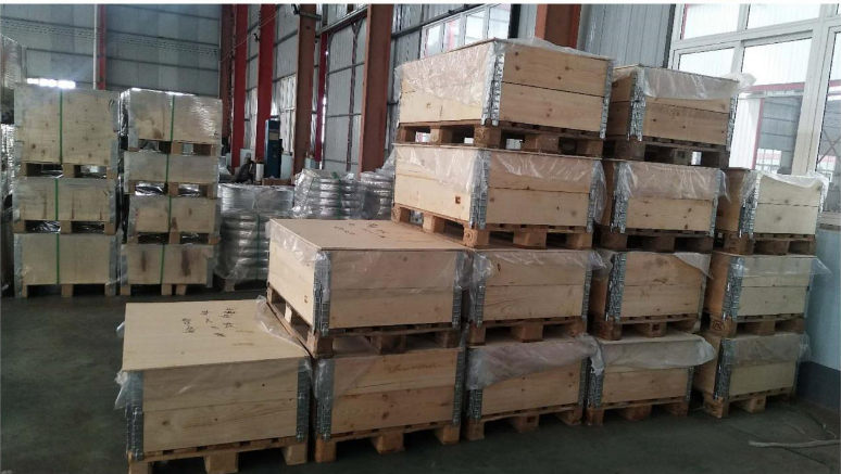 Fumigate Plywood သစ်သား pallet သို့မဟုတ် standard အနားကွပ်နှင့်ပုံမှန်မဟုတ်သောအနားကွပ်